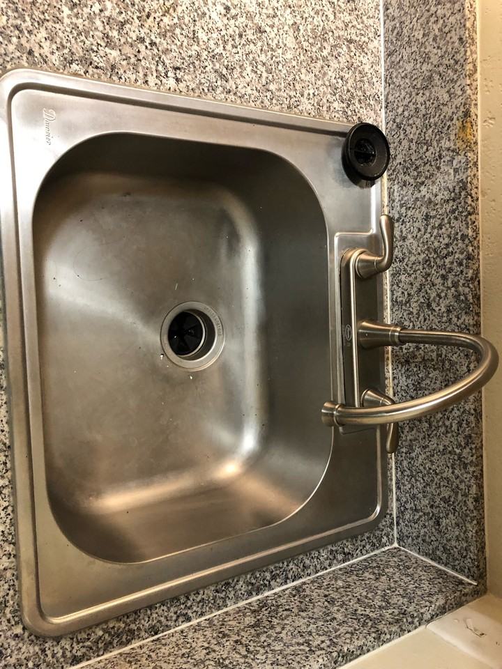 1931 Dwight Way - Photo 4 of 14