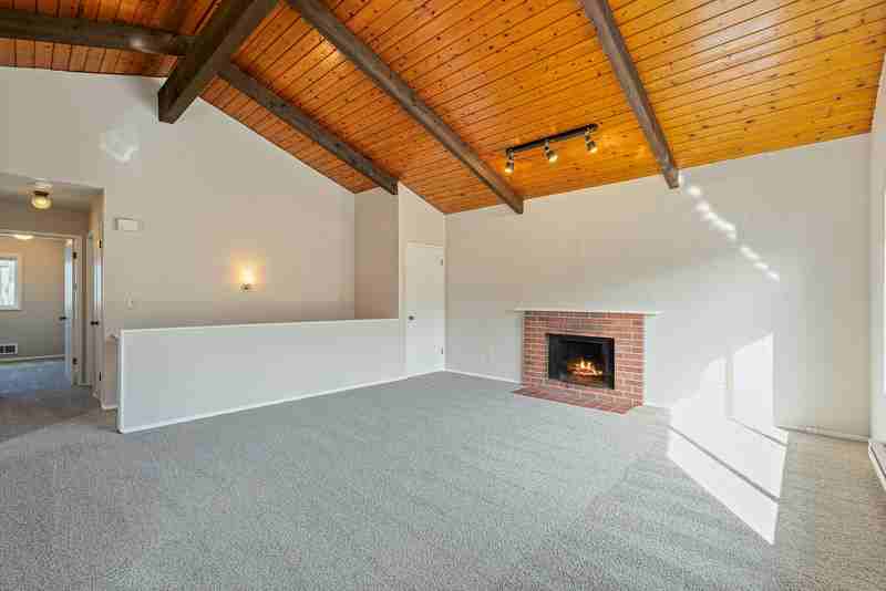 2619 58th Ave Sw - Photo 2 of 20