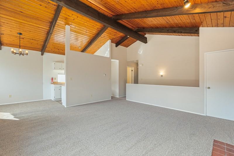 2619 58th Ave Sw - Photo 4 of 20