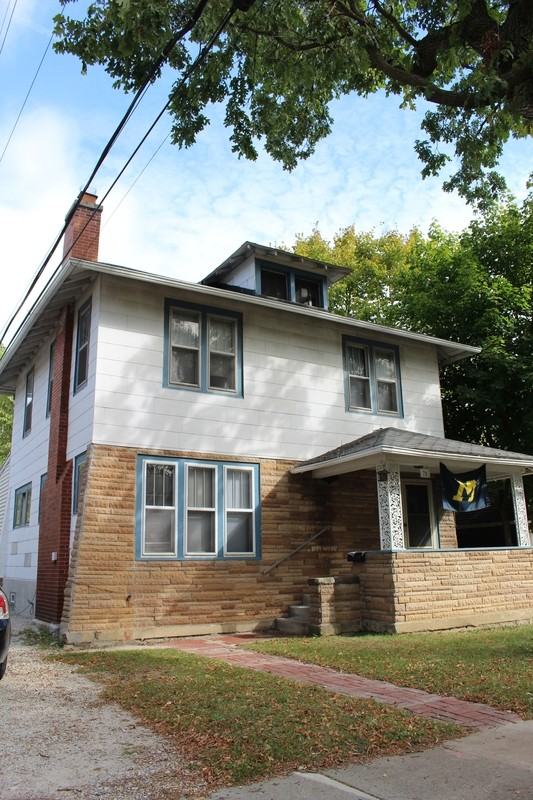 711 Granger Ave - Photo 2 of 43