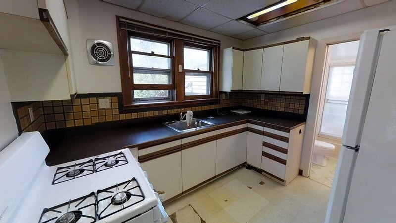 811 Sylvan Ave - Photo 7 of 17