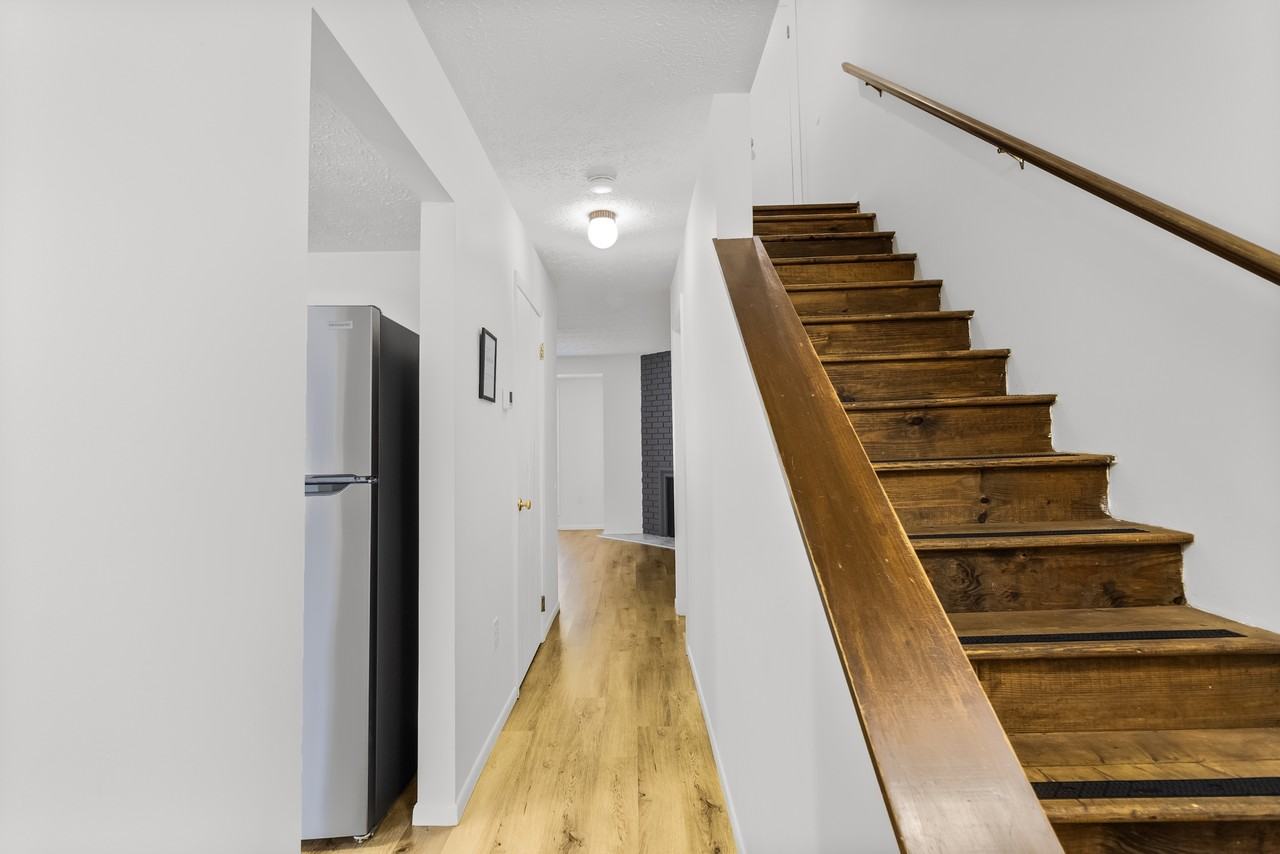 282 Randolph Road - Photo 7 of 50