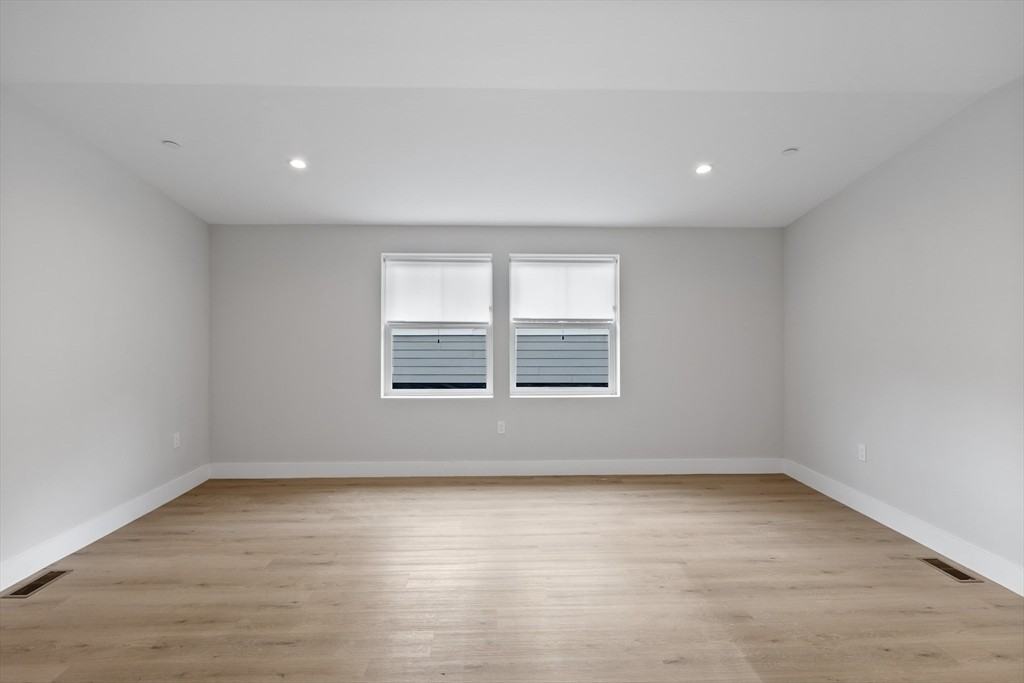186 Bedford Street LLC - Photo 4 of 14