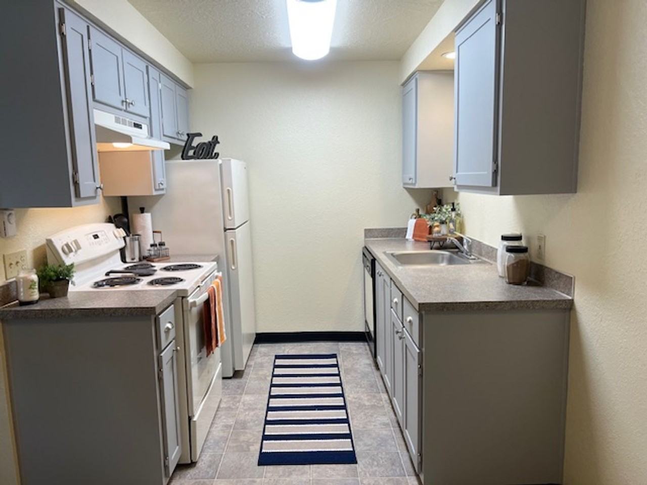 Woodbrook Apartments - Photo 3 of 13