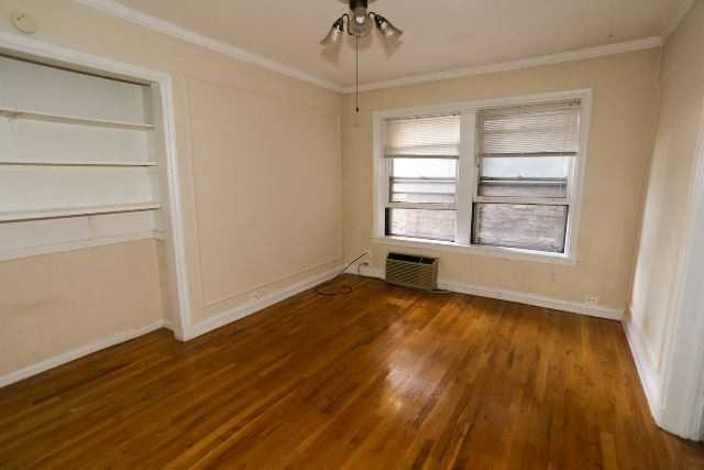 837 W Wolfram St #207 - Photo 4 of 12