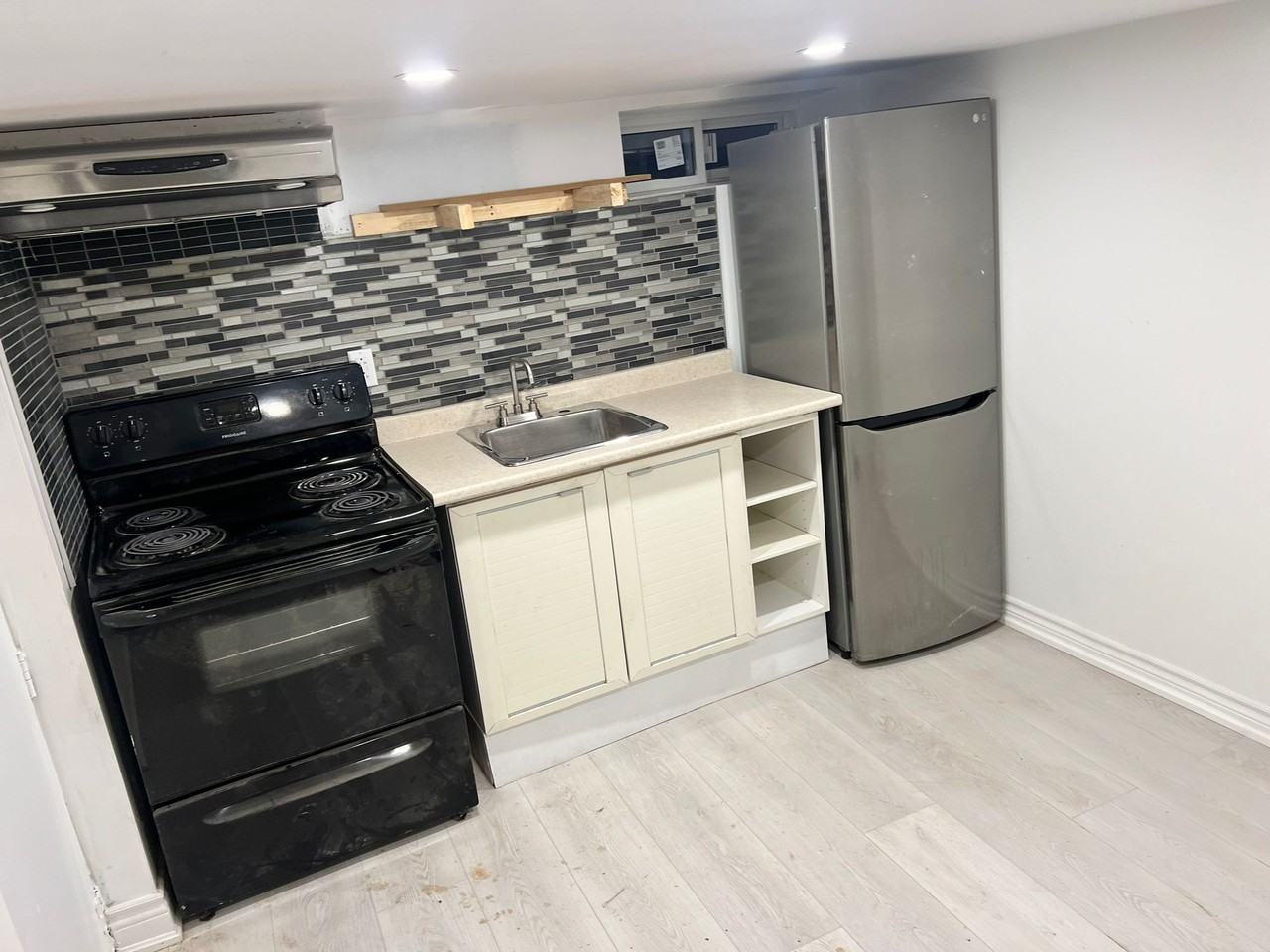 30 Beechwood Avenue - Photo 5 of 10