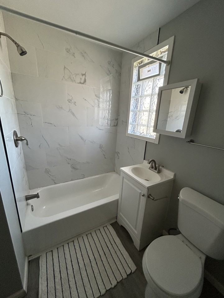 2407 Elliot Ave - Photo 7 of 20