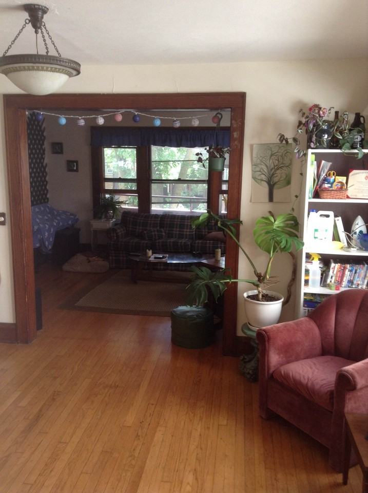 323 W Wilson St #2 - Photo 3 of 10