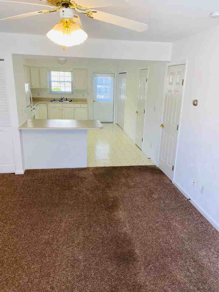1480 Woodlawn Dr #2 - Photo 3 of 35