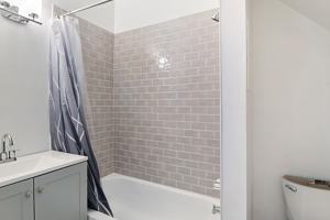 featured image of 118 Maple Ave #1