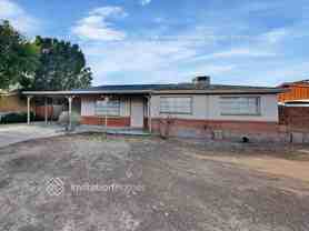 2307 W Freeway Ln - Photo 1 of 1