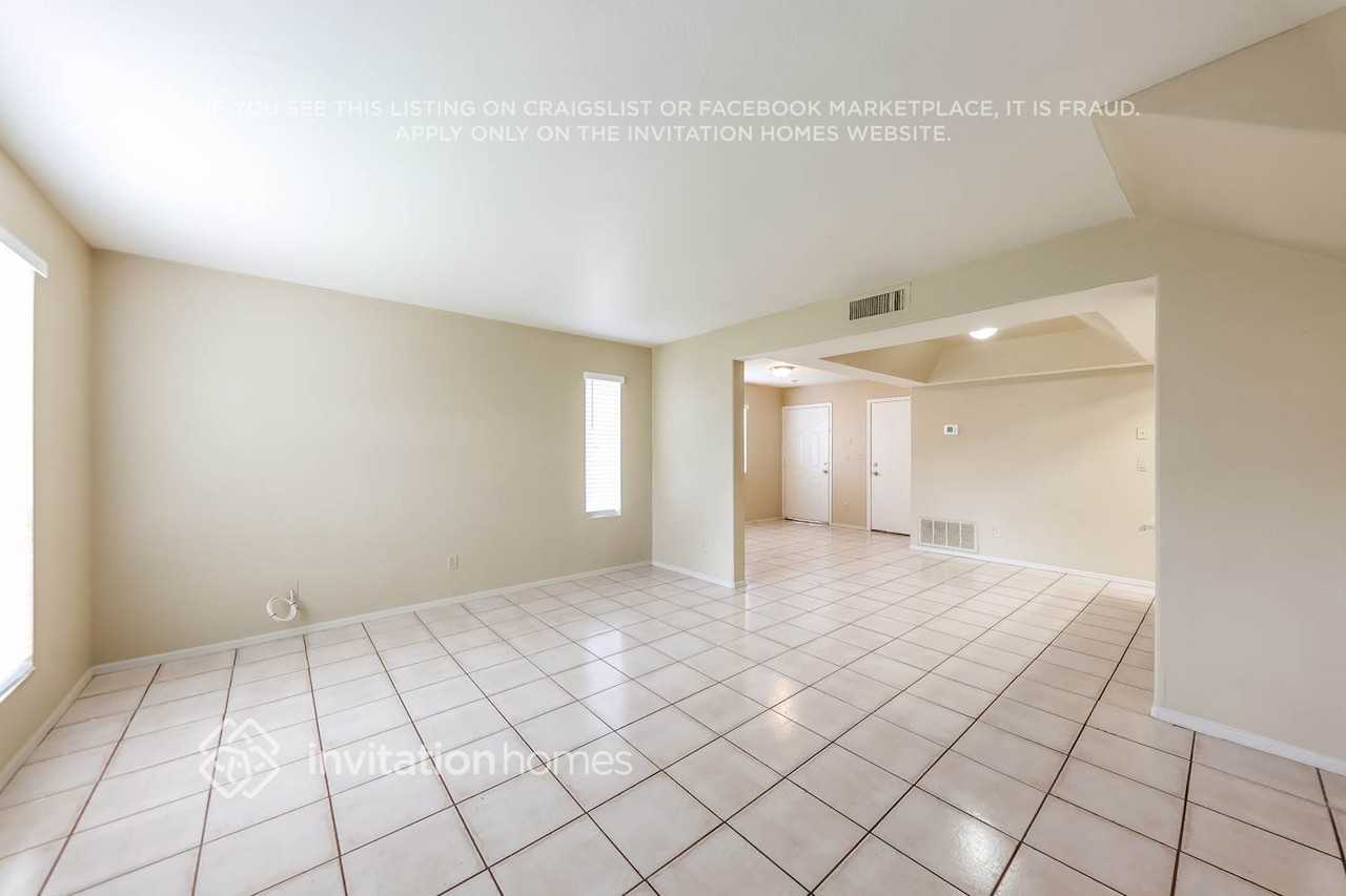 2349 W Garden Dr - Photo 5 of 18