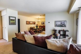 Briarcliff Apartments: Spacious Luxury Living in Central Baltimore County - Photo 1 of 1