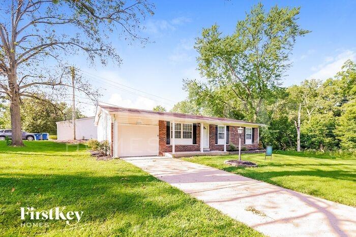 12035 Quality Ln - Photo 2 of 15