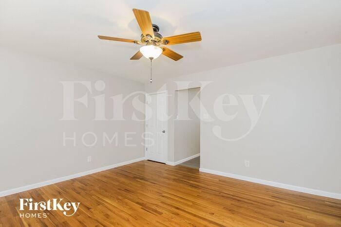 12035 Quality Ln - Photo 3 of 15