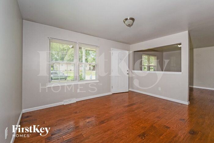 2525 Dove Dr - Photo 3 of 15