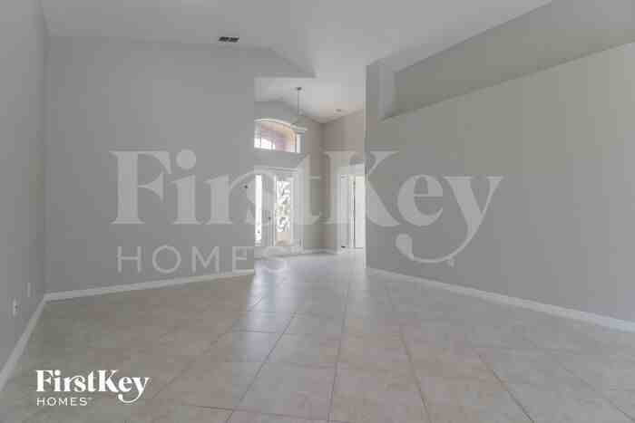 5546 Canteen Ct - Photo 3 of 15