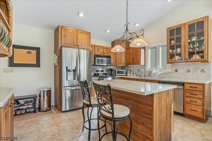 1 Clover Ln - Photo 2 of 3