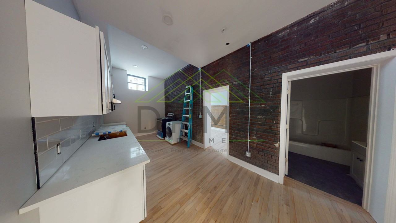 1030 S Holmes St #312 - Photo 7 of 7