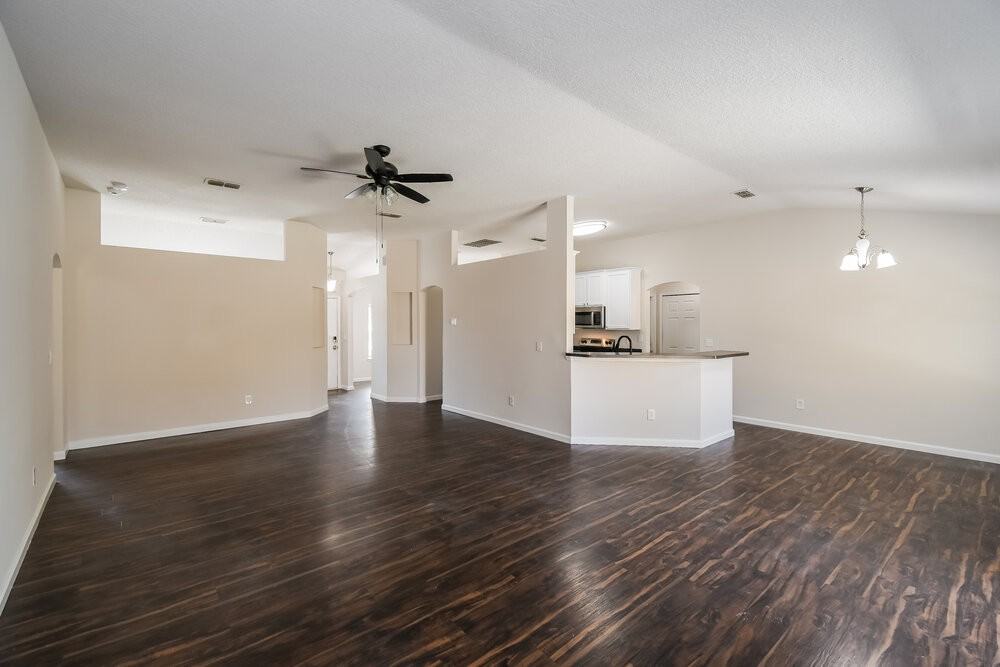 2828 Ravine Hill Dr - Photo 4 of 16
