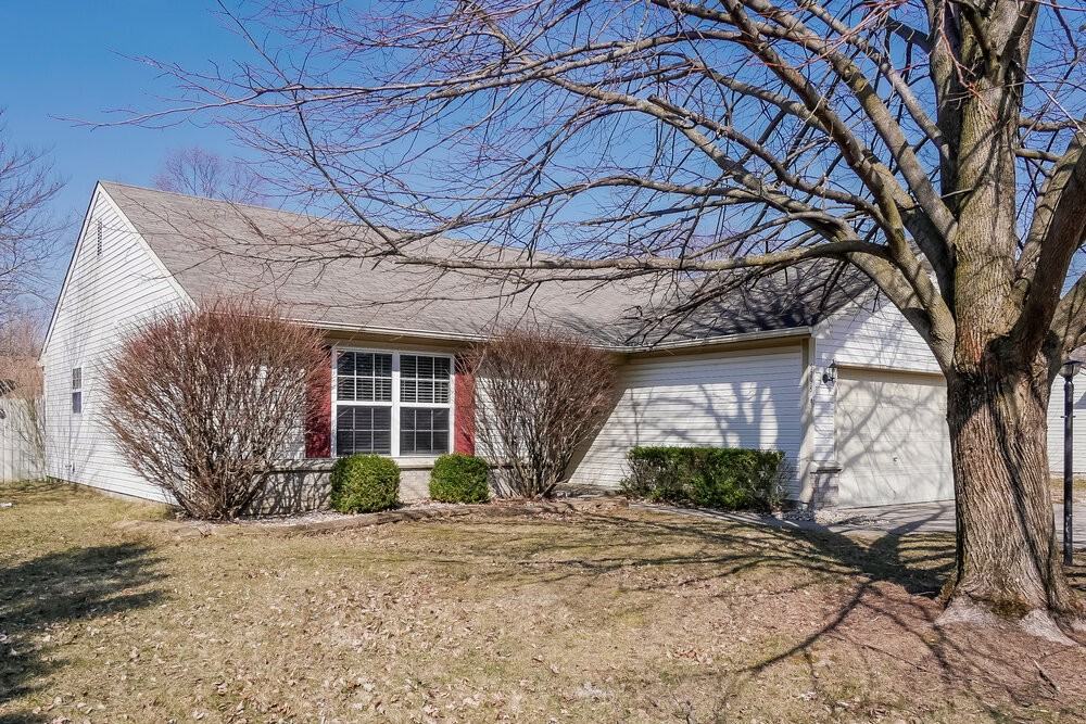 5298 Gateway Ave - Photo 3 of 16