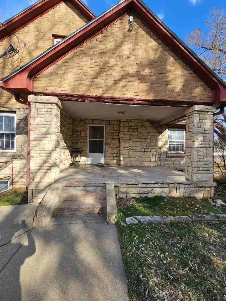 2512 Stagg Hill Rd - Photo 2 of 10