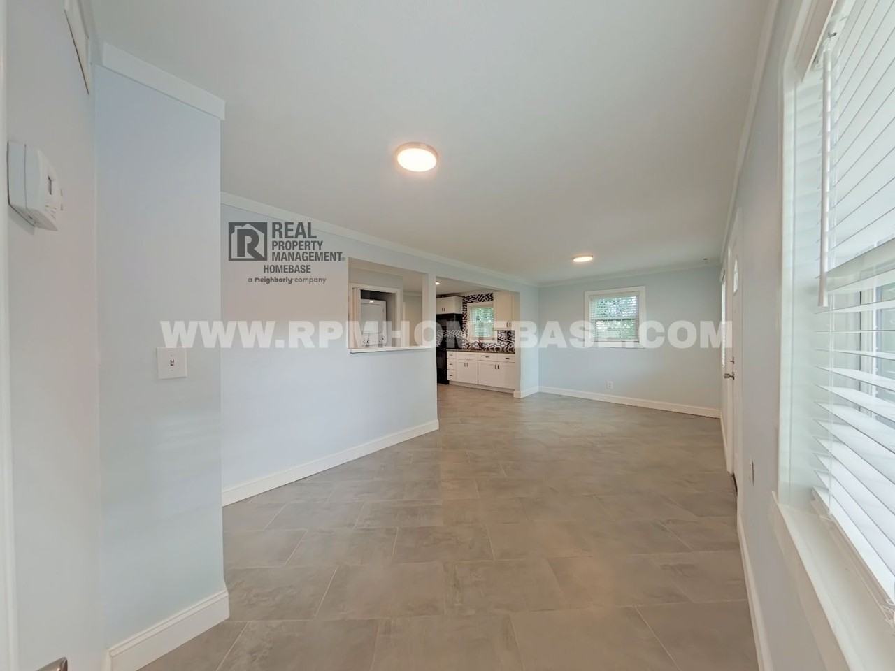 2310 N Baylen St - Photo 2 of 15