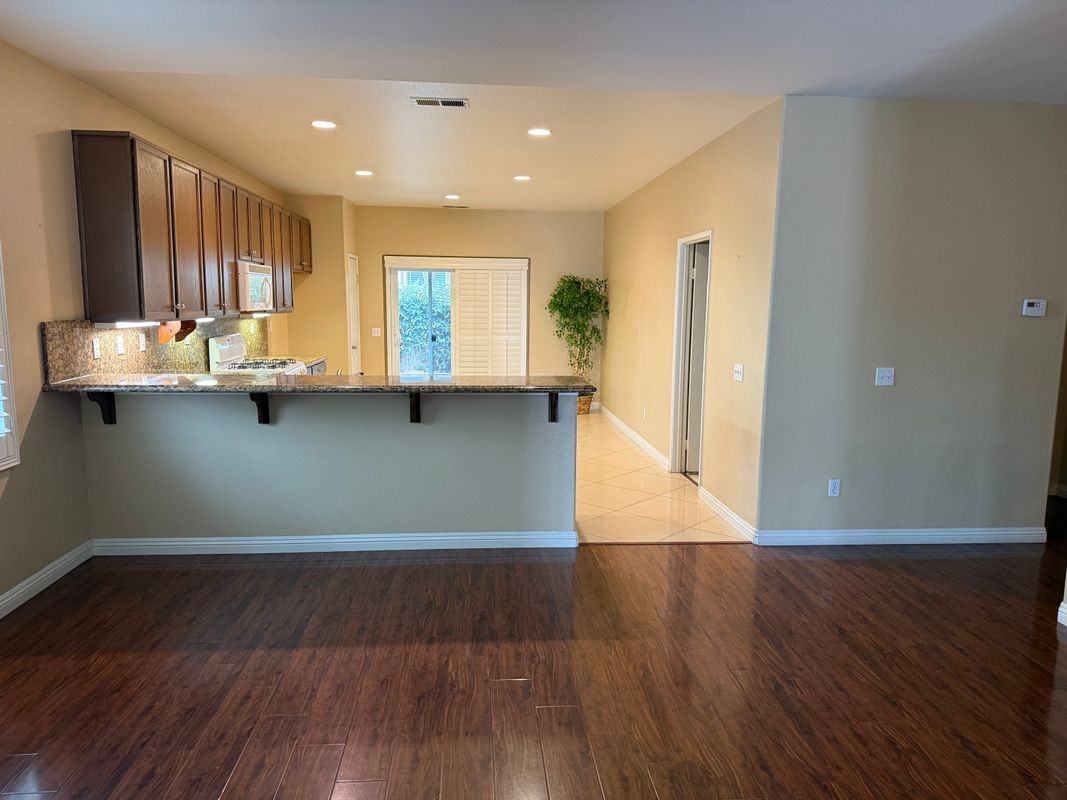 11811 Rockingham Ct - Photo 2 of 10