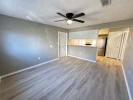 featured image of 2310 W Hickory St