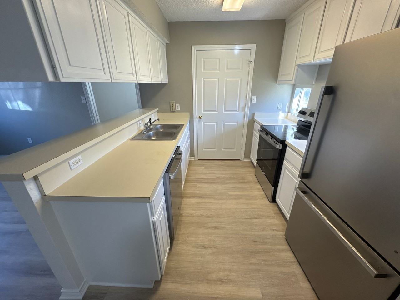 2310 W Hickory - Photo 4 of 45