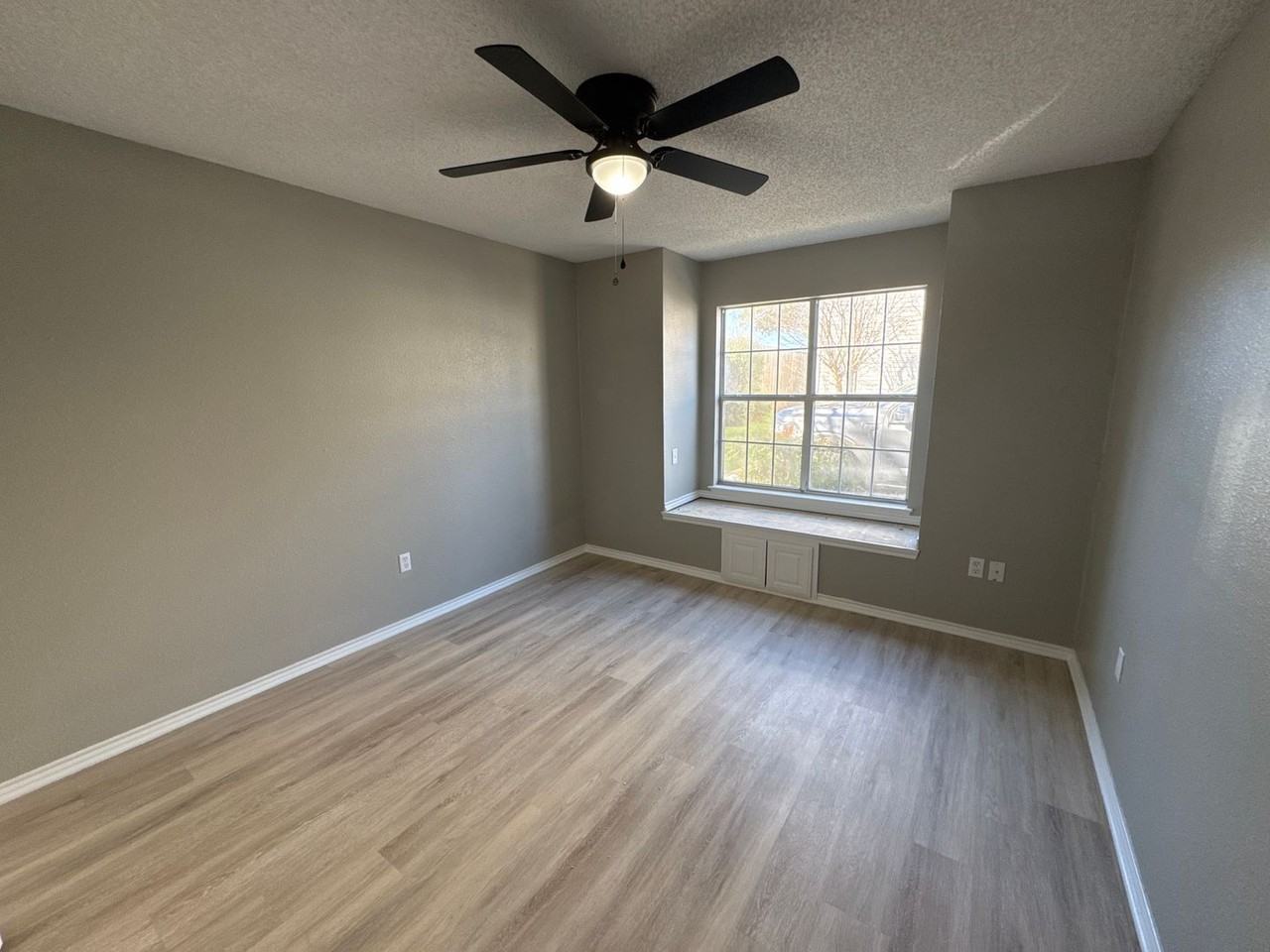 2310 W Hickory - Photo 7 of 45