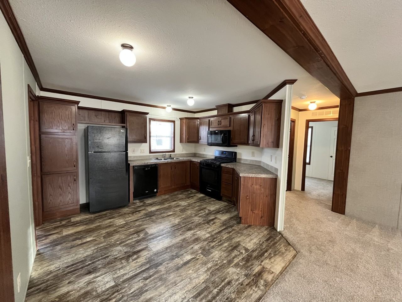 306 N 14th Ct #T4 - Photo 3 of 22