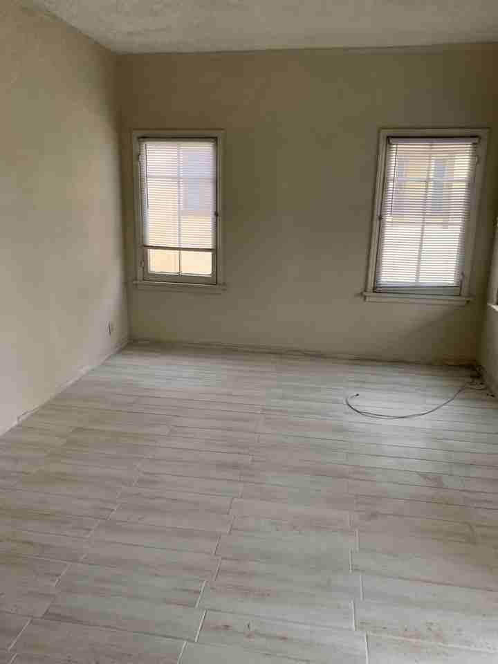 824 1/2 South Curson Avenue - Photo 2 of 13