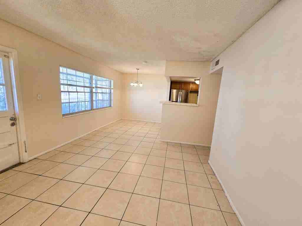 1440 Holden Ave - Photo 6 of 23