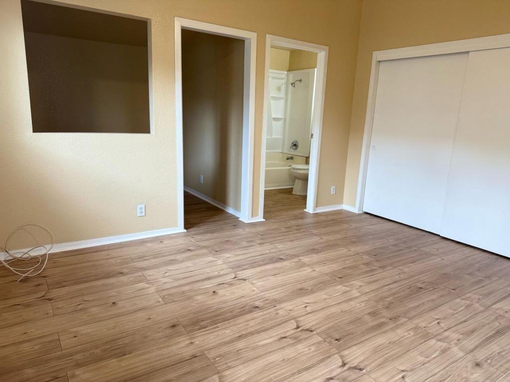 317 Pleasant St - Photo 3 of 7