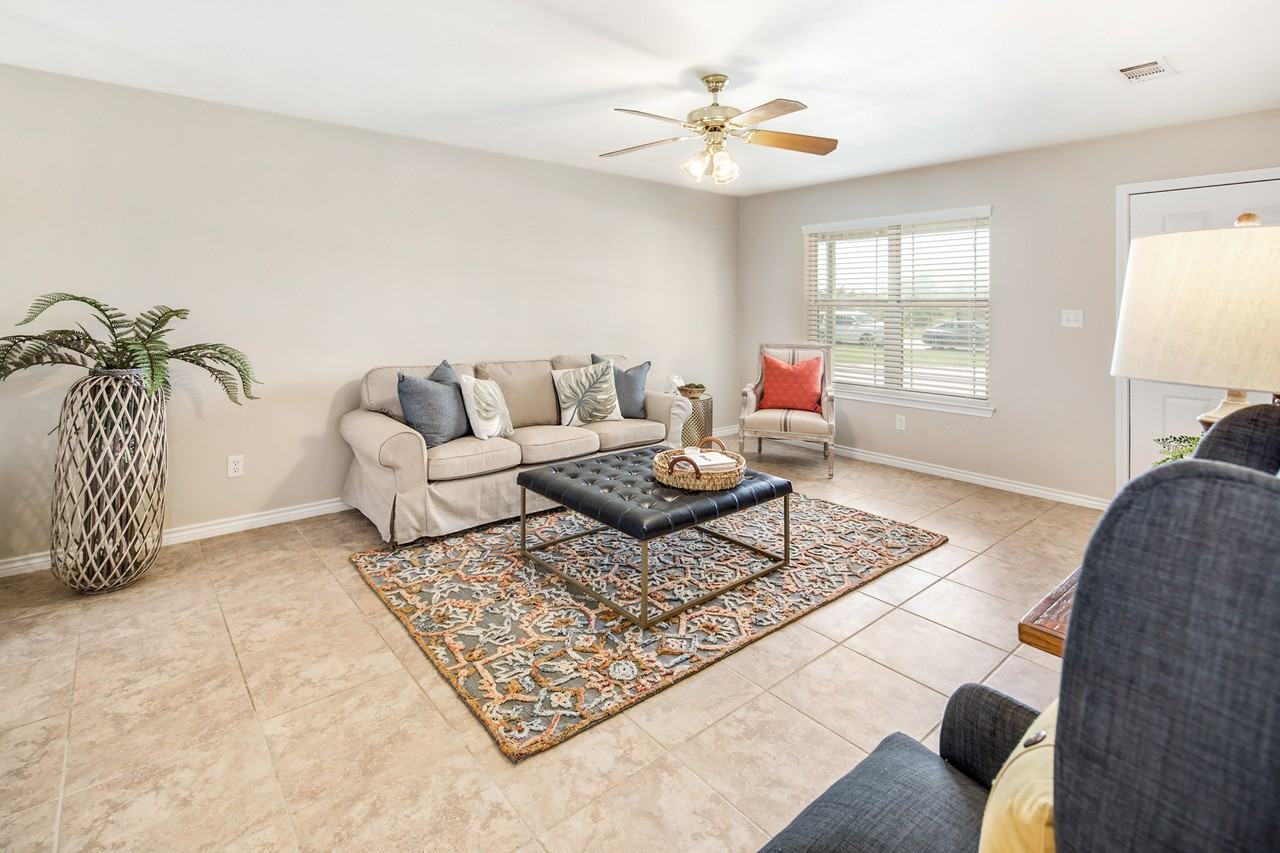 9937 Riskys Ranch Dr - Photo 2 of 26