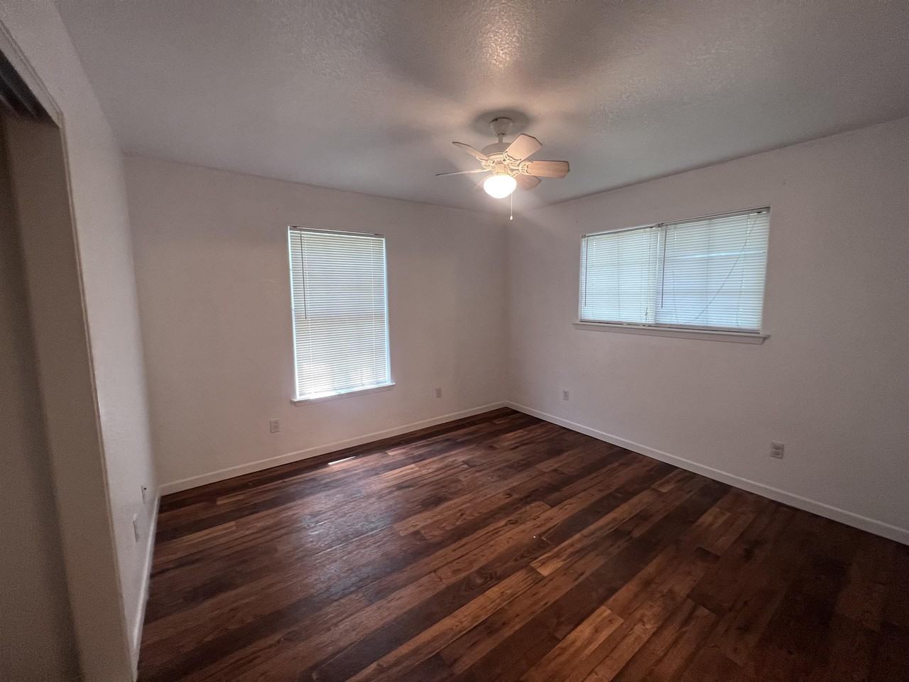 1416 1414/1 River Rd #1416 - Photo 2 of 11