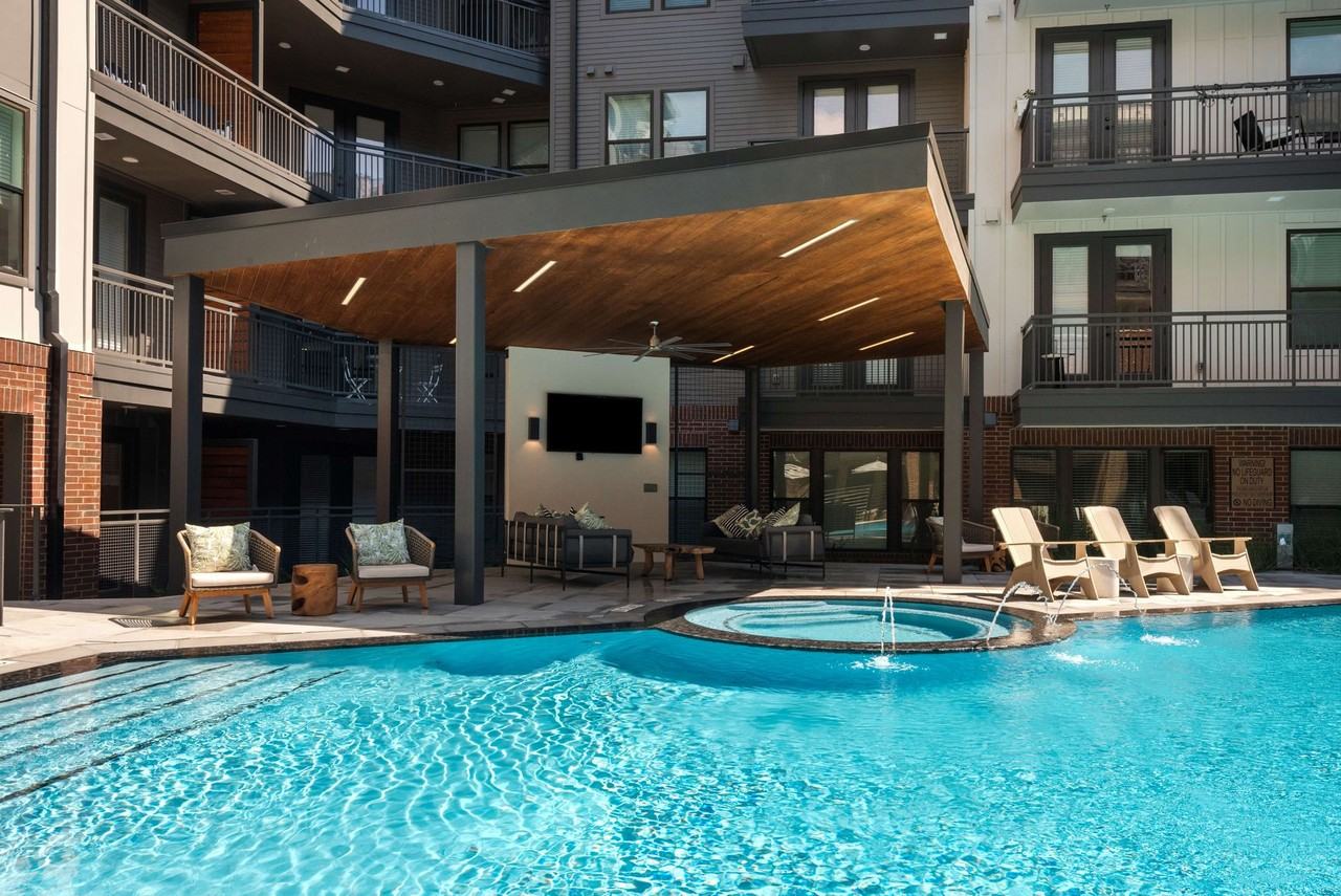 Troubadour Apartments - Photo 3 of 50