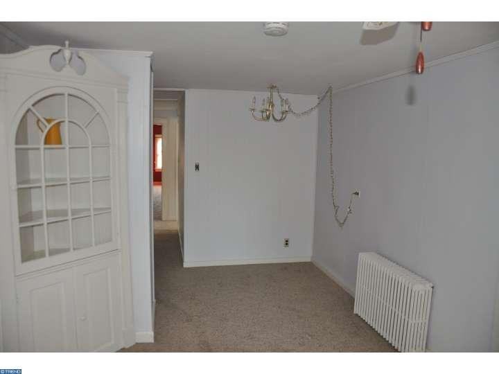 269 W Kings Hwy - Photo 2 of 8