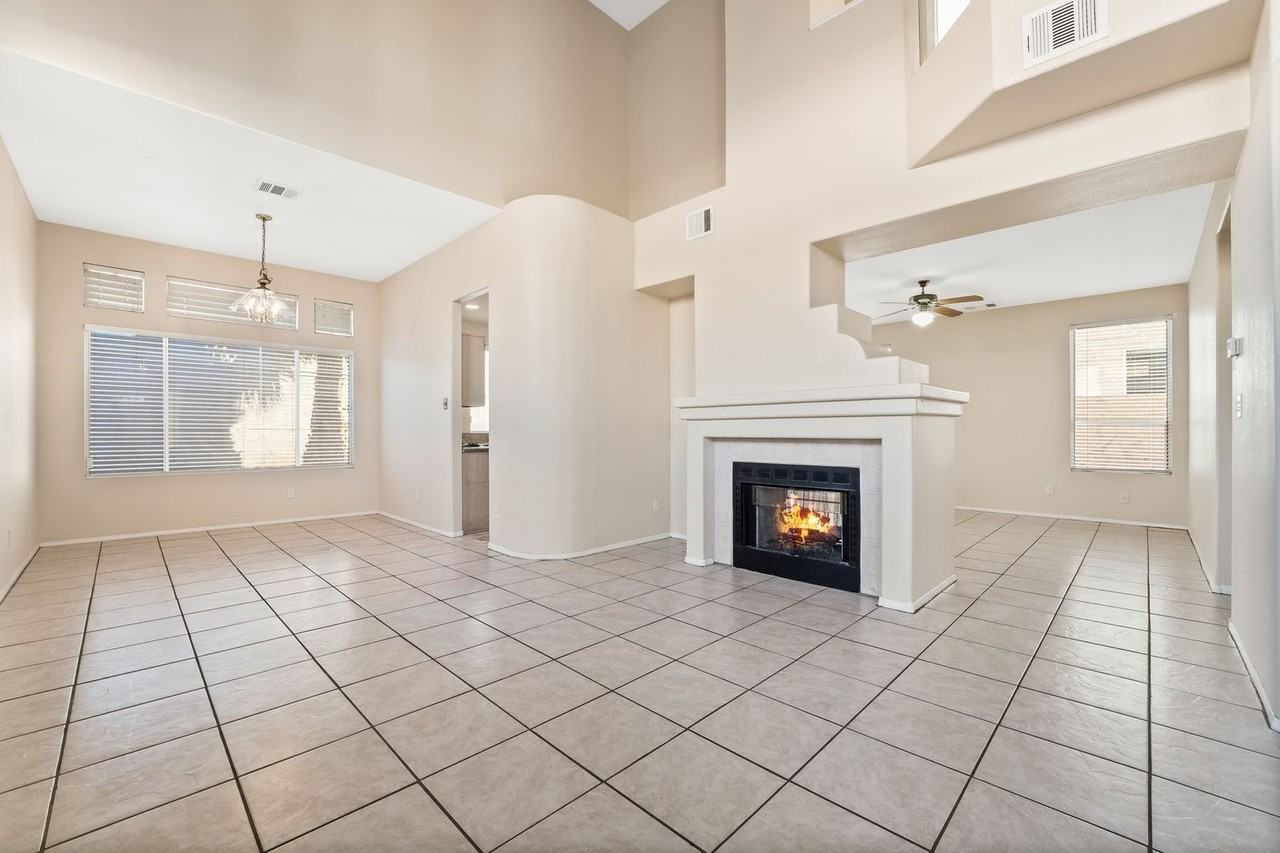 120 Mclaren St - Photo 2 of 22