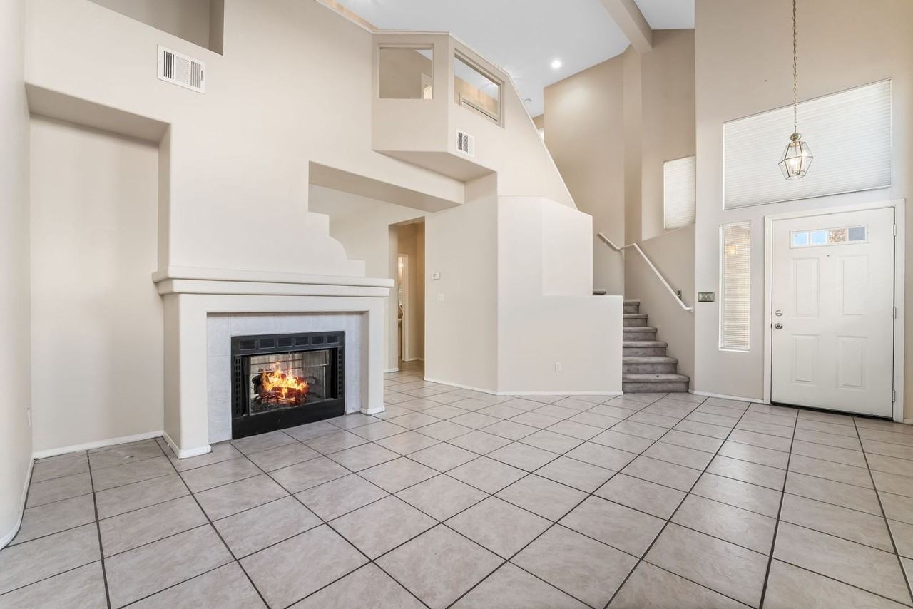 120 Mclaren St - Photo 6 of 22