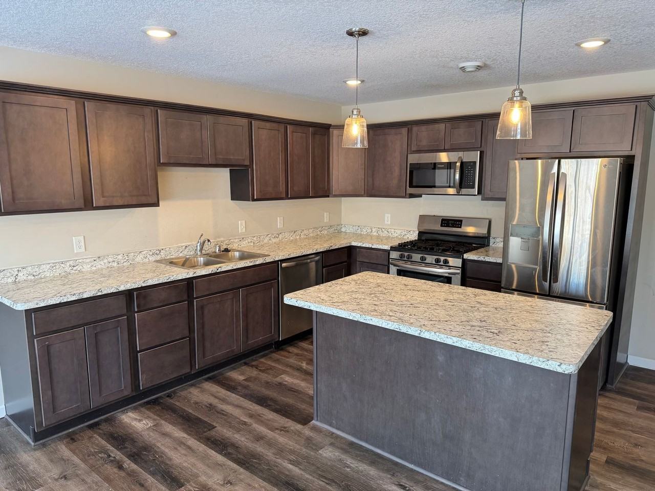 1293 Prairie View Trl - Photo 2 of 19