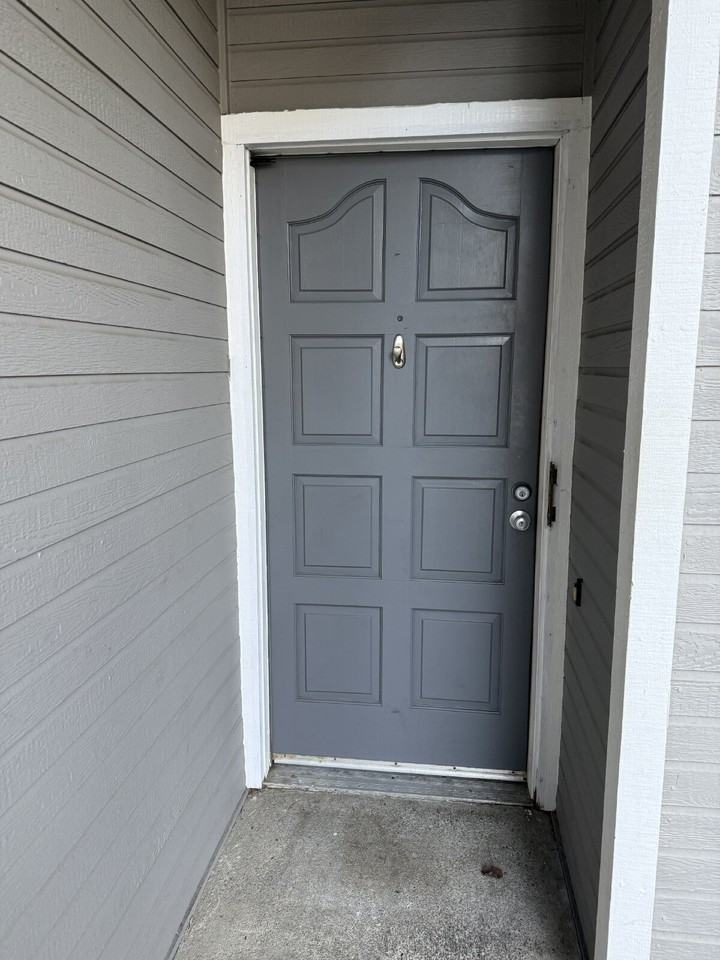 242 Birch Creek Dr - Photo 2 of 20