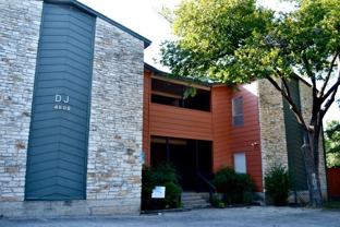 4608 Bennett Ave - Photo 1 of 1