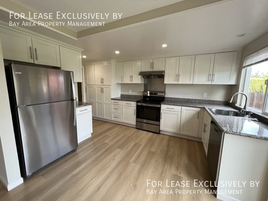 2031 Fairmont Dr - Photo 3 of 22