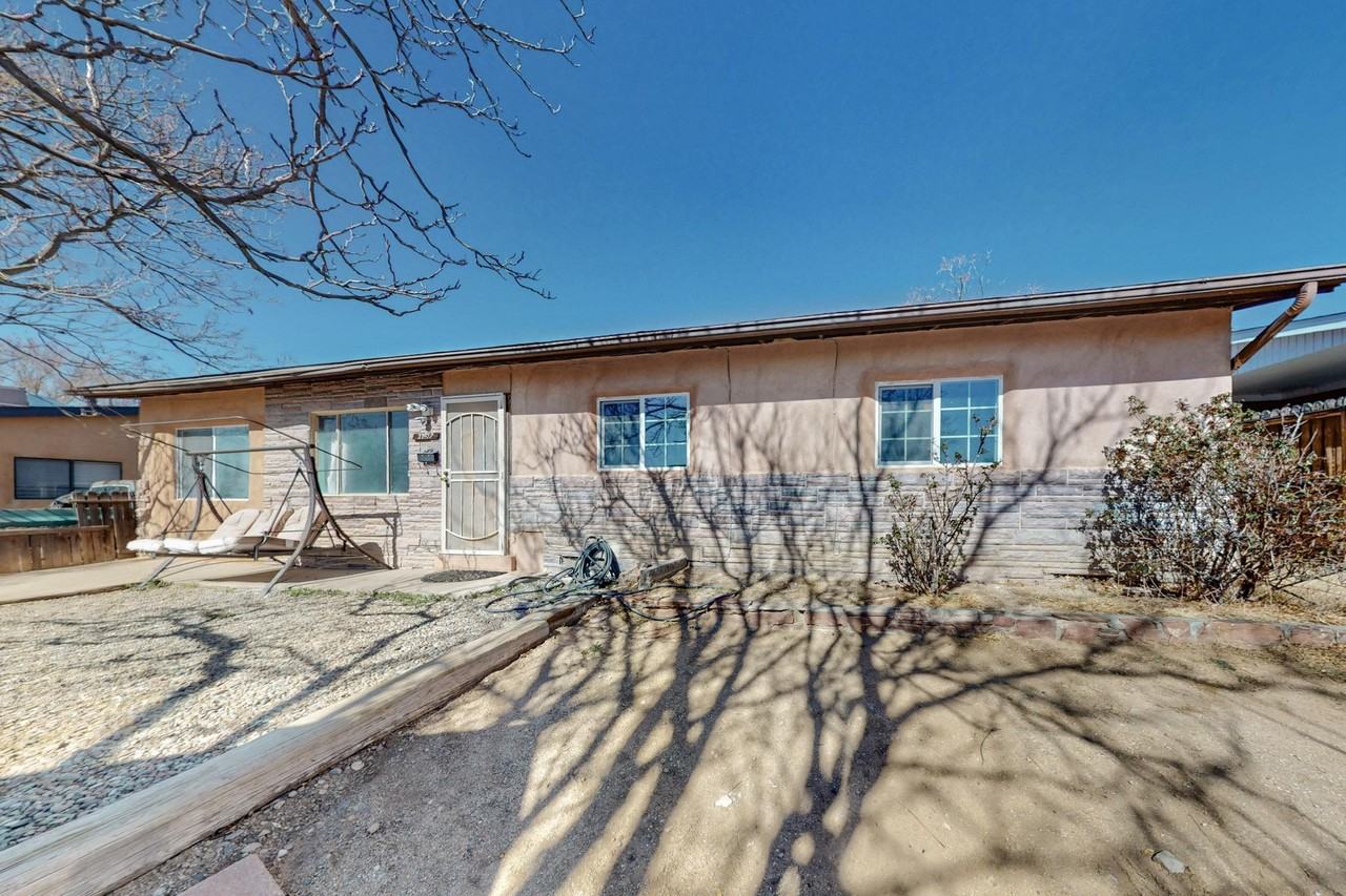 11517 Ralph Ave Ne #NA - Photo 6 of 36