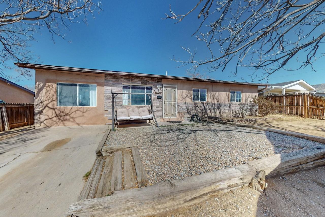 11517 Ralph Ave Ne #NA - Photo 7 of 36