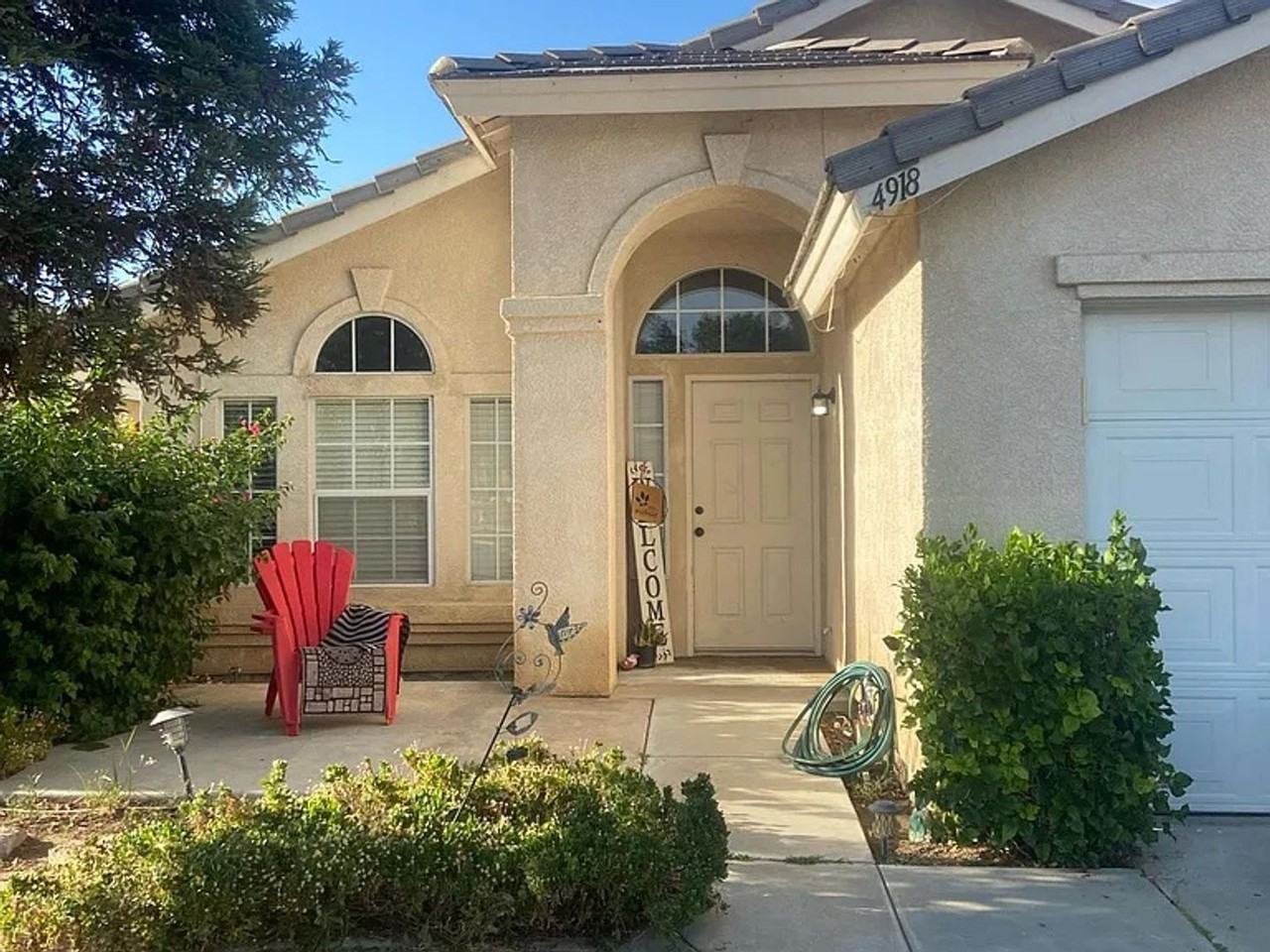 4918 Hartwick Ct - Photo 2 of 10