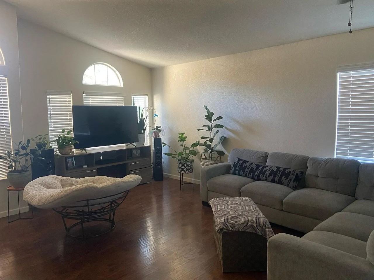 4918 Hartwick Ct - Photo 3 of 10