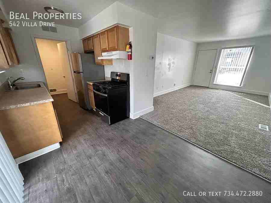 542 Villa Dr - Photo 6 of 9